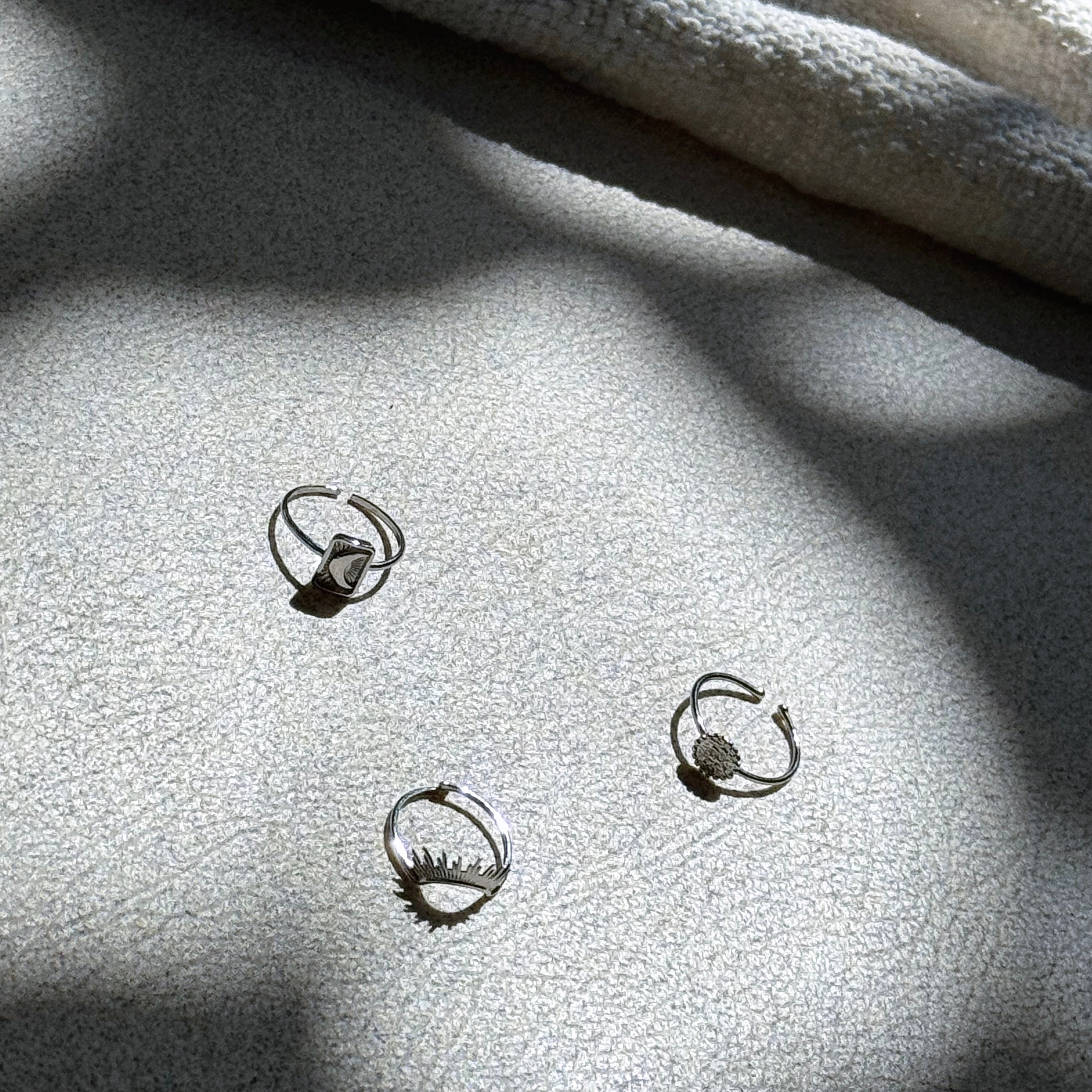 Crescent Ring (Silver)