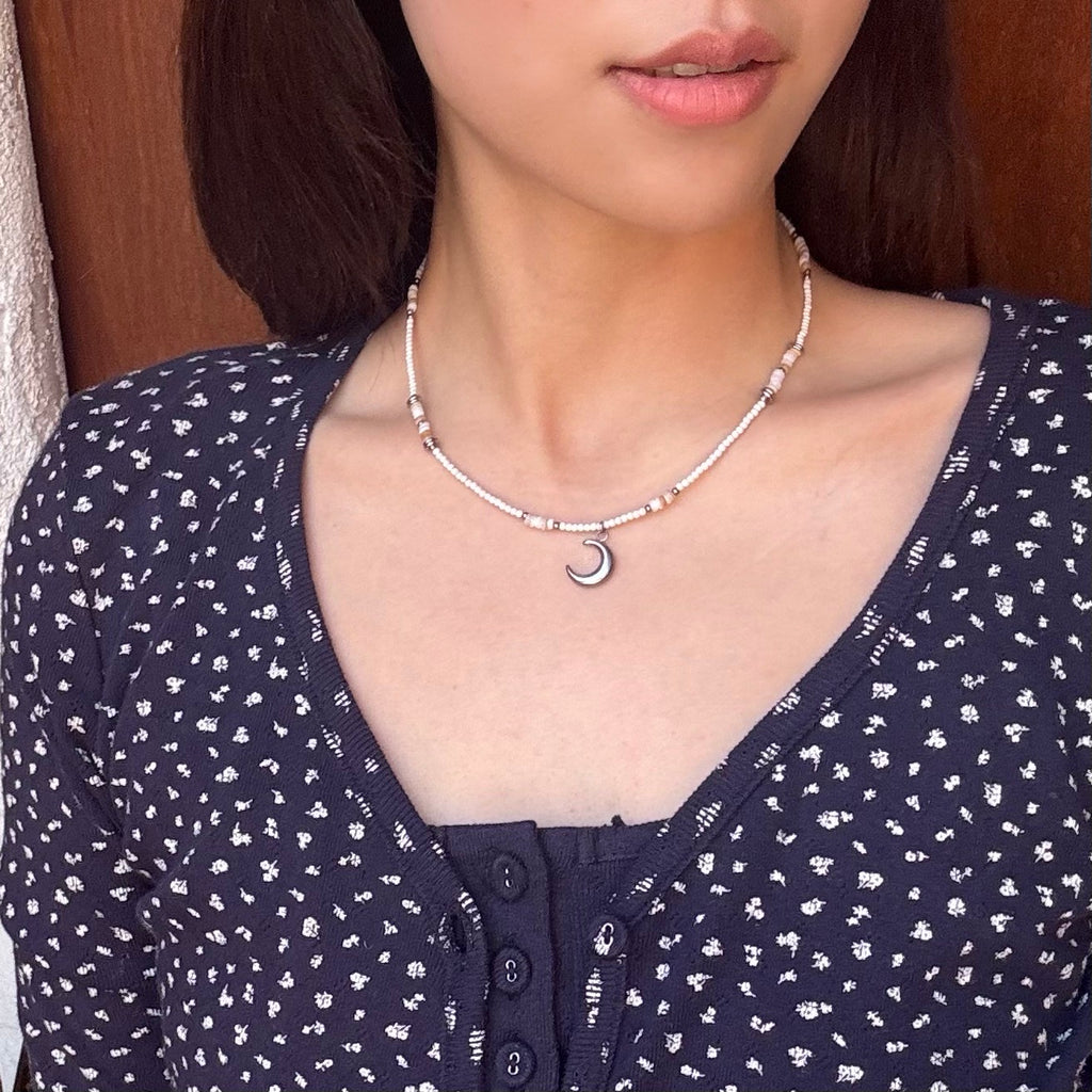 [Handmade] Crescent Stone Necklace