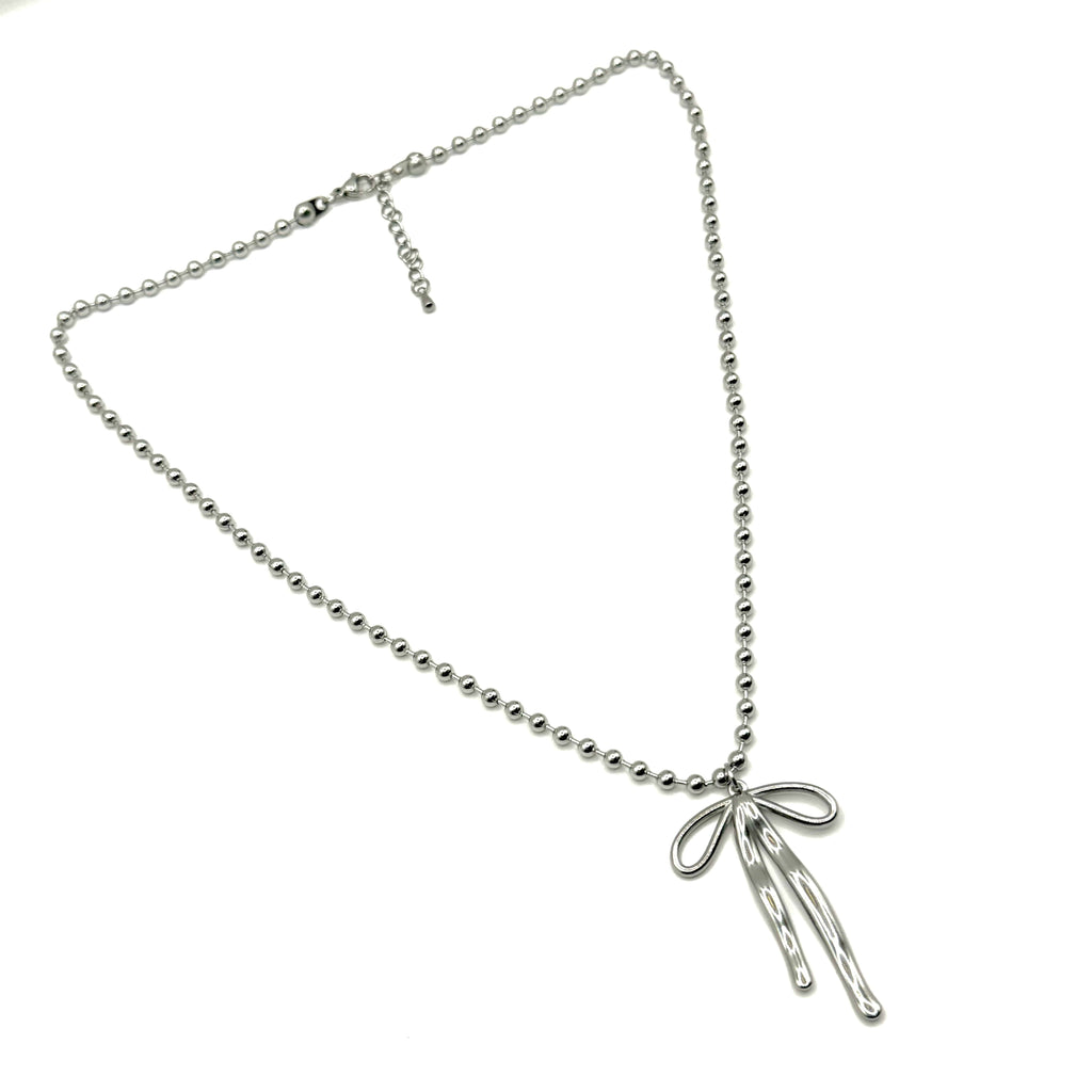 [Handmade] Bow Charm Necklace