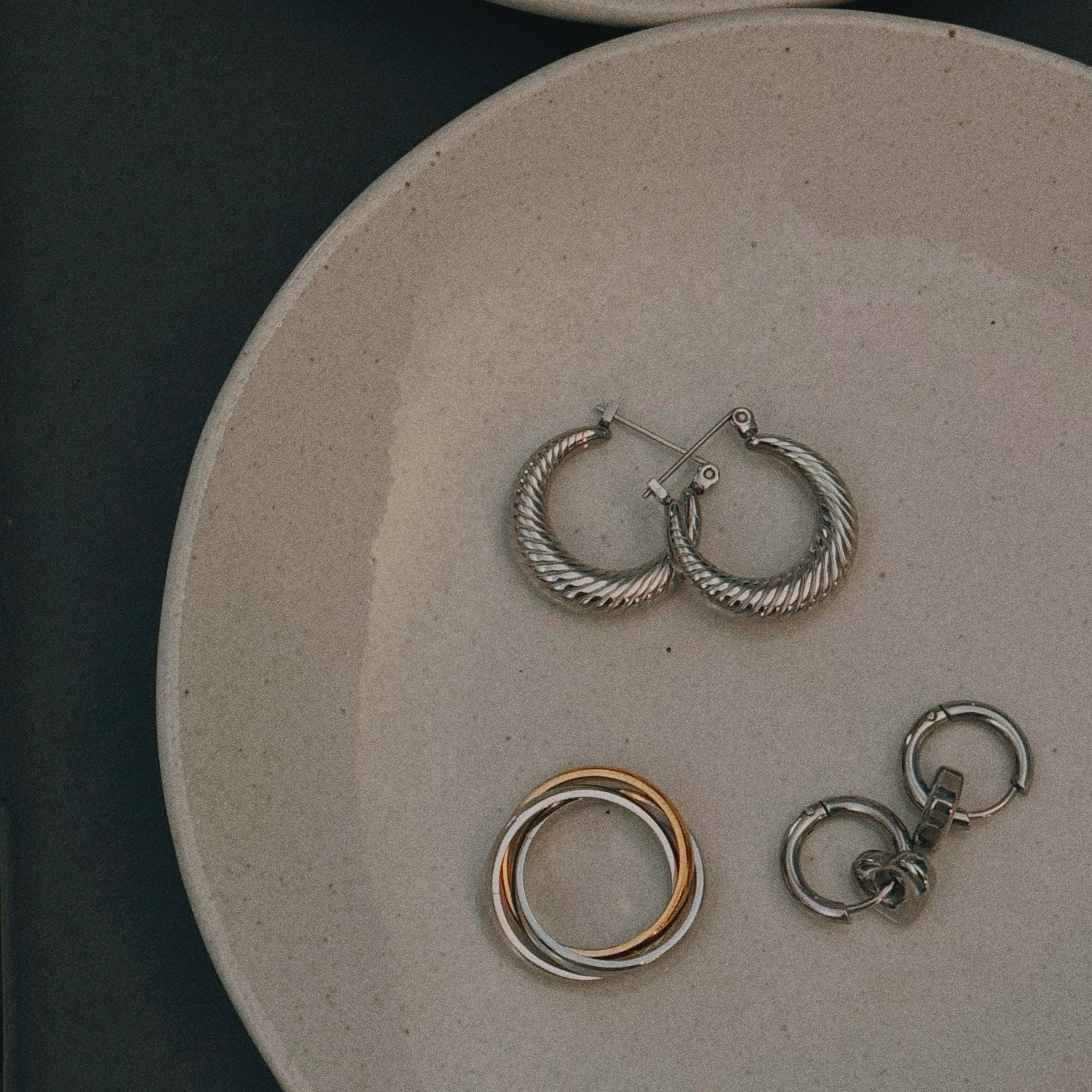 Textured ring Earring